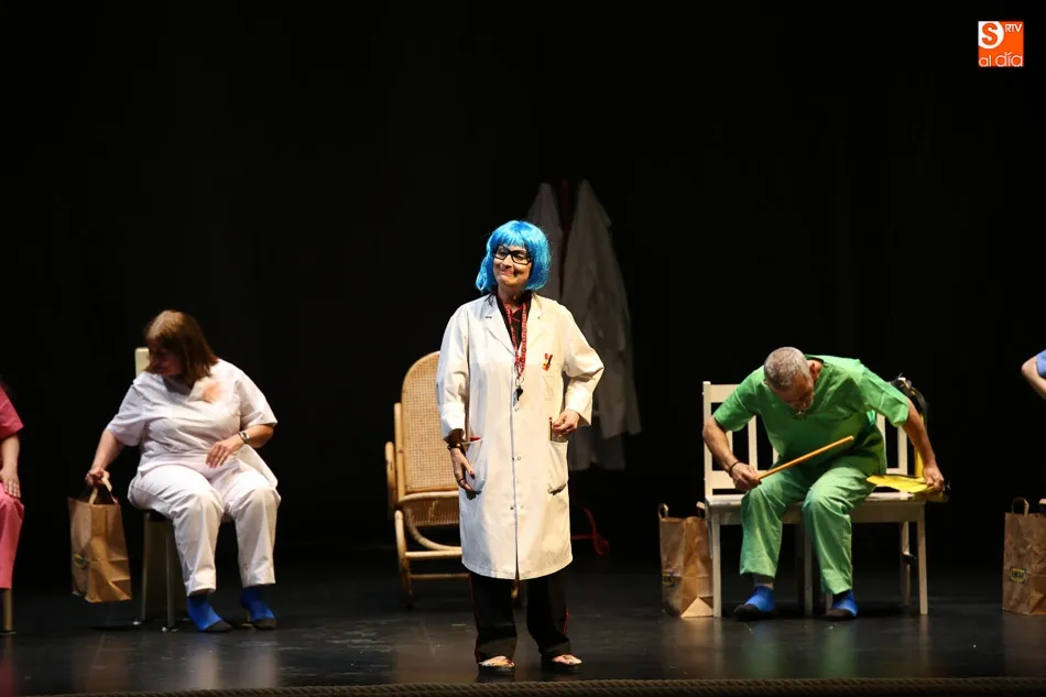 Foto 11 - El Teatro Liceo estrena &lsquo;La cuerda lo-cura&rsquo;, una obra tan disparatada como divertida  