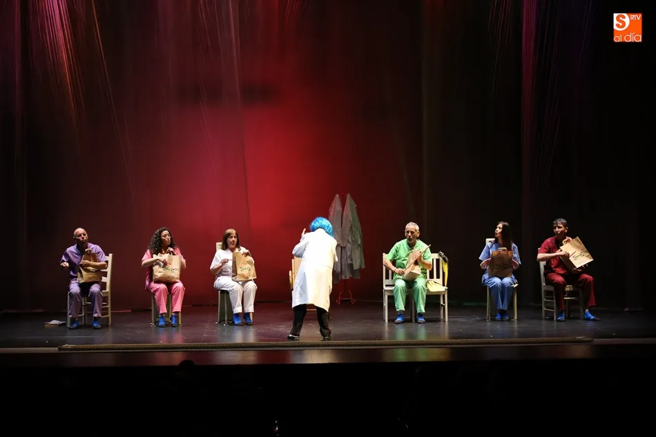 Foto 10 - El Teatro Liceo estrena &lsquo;La cuerda lo-cura&rsquo;, una obra tan disparatada como divertida  