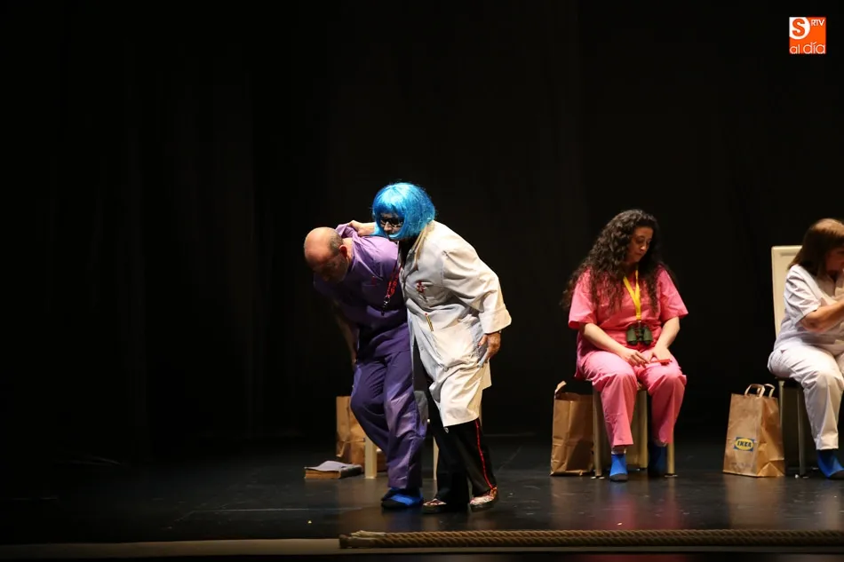 Foto 9 - El Teatro Liceo estrena &lsquo;La cuerda lo-cura&rsquo;, una obra tan disparatada como divertida  