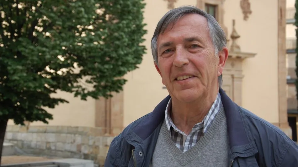 Eladio Sanz recuerda en un libro la biografía de Carlos Luna