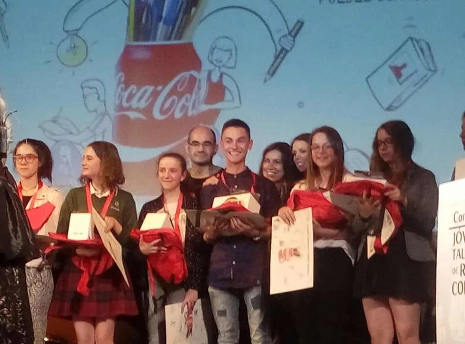 Foto 5 - Maribel Mart&iacute;nez L&aacute;zaro recoge el premio provincial de J&oacute;venes Talentos en Relatos Cortos  