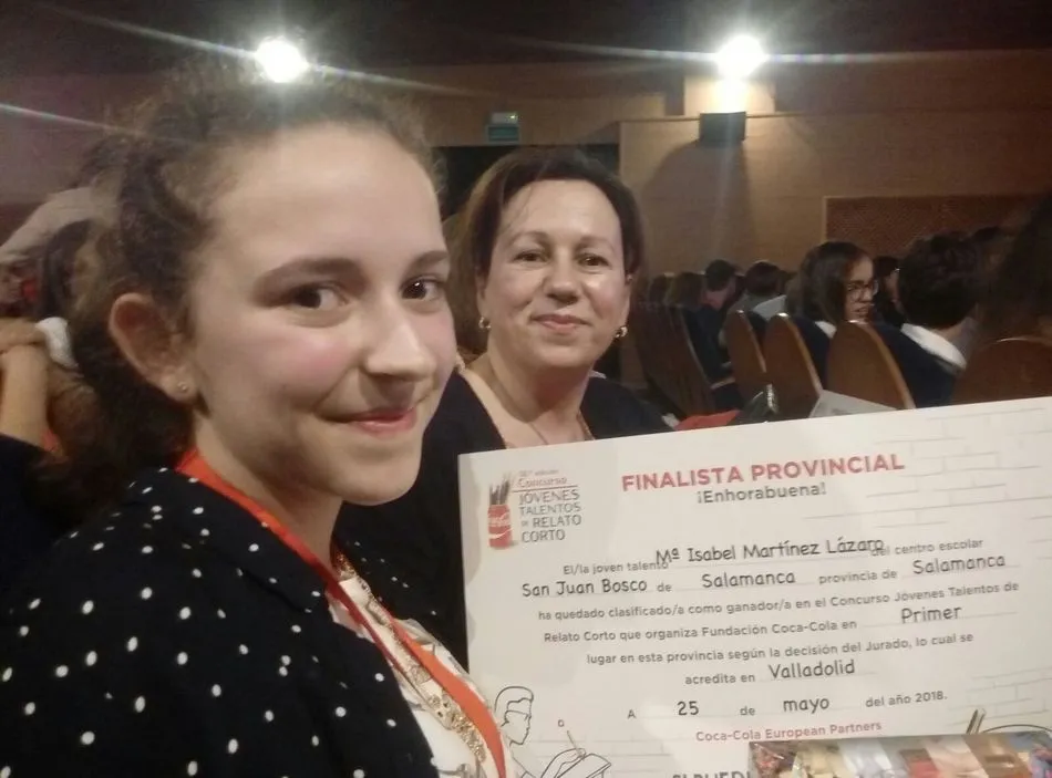 Foto 3 - Maribel Mart&iacute;nez L&aacute;zaro recoge el premio provincial de J&oacute;venes Talentos en Relatos Cortos  