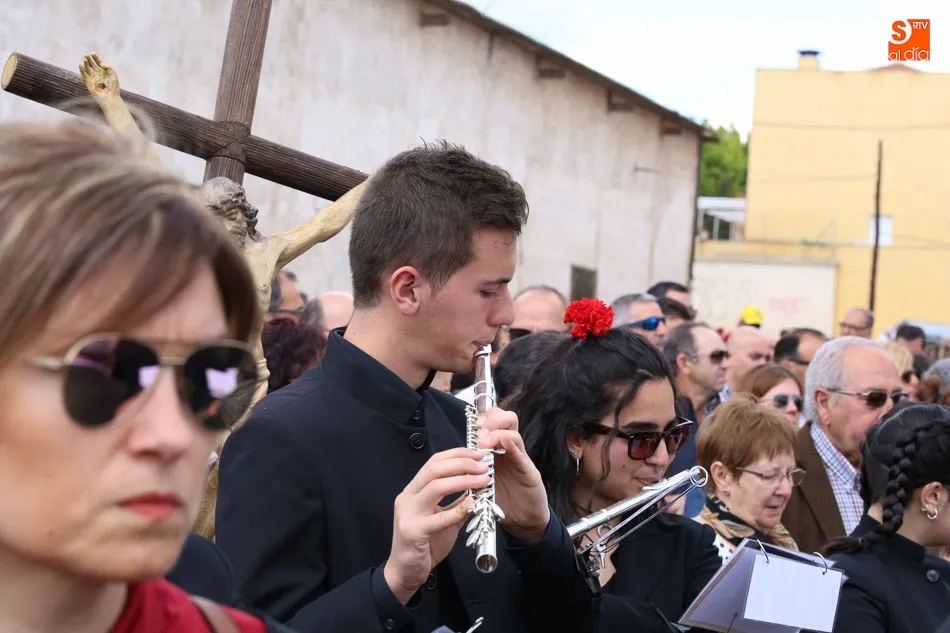 Foto 7 - Los vecinos de Tejares rinden honores a su Virgen de la Salud