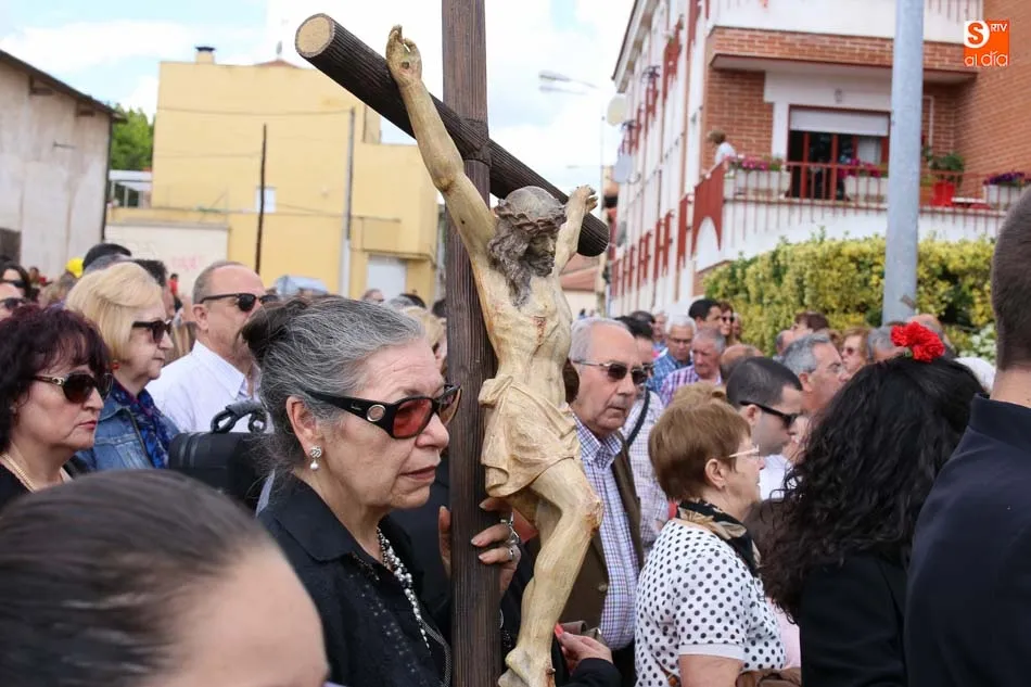 Foto 6 - Los vecinos de Tejares rinden honores a su Virgen de la Salud