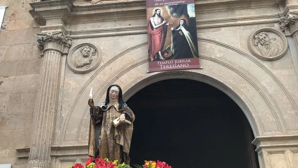 Foto 5 - Fieles a Santa Teresa, desde chiquititos