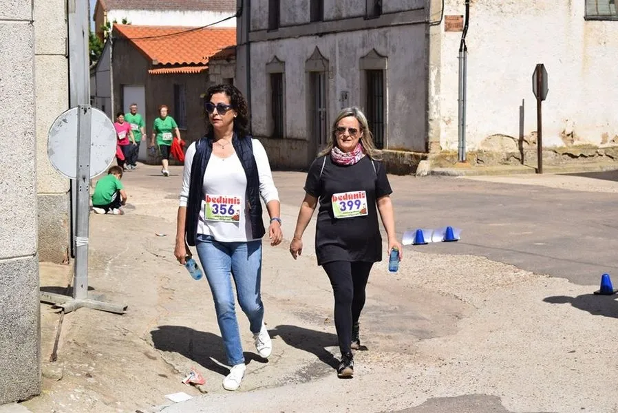 Foto 6 - Isabel Almaraz y Javier Rom&aacute;n, vencedores en la Carrera Popular de Vega de Tirados  