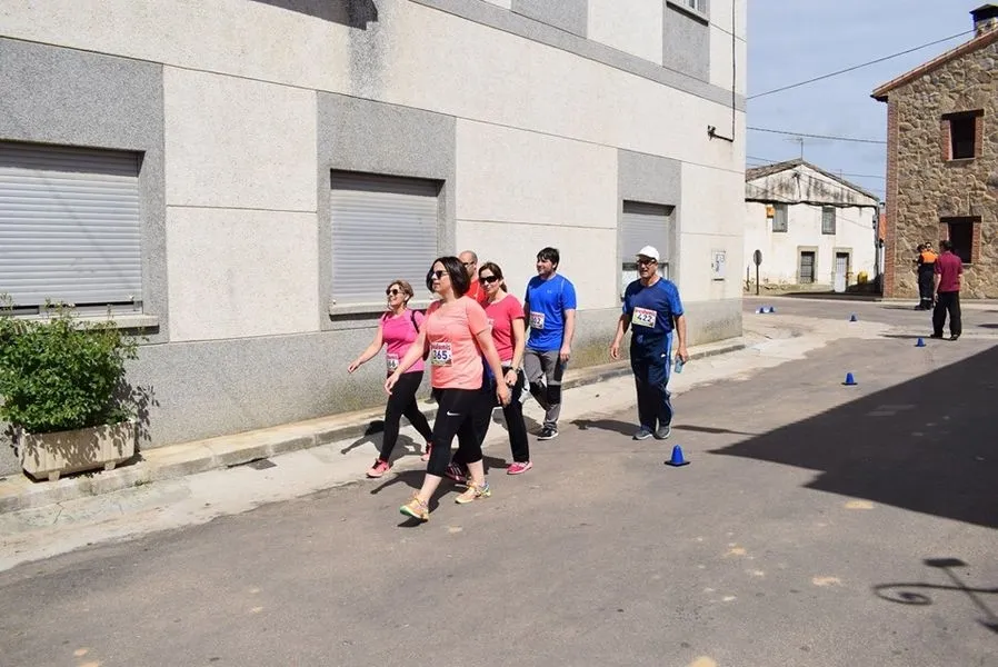 Foto 5 - Isabel Almaraz y Javier Rom&aacute;n, vencedores en la Carrera Popular de Vega de Tirados  