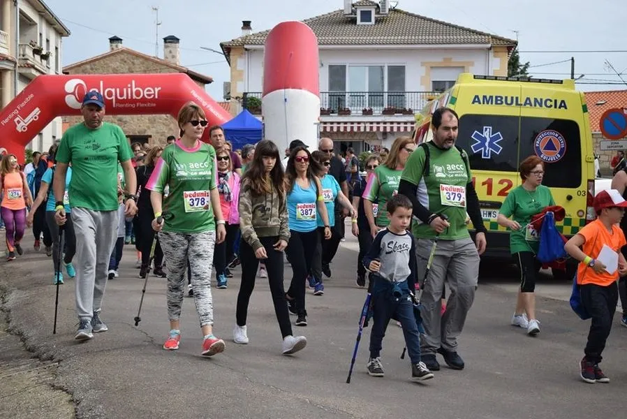 Foto 4 - Isabel Almaraz y Javier Rom&aacute;n, vencedores en la Carrera Popular de Vega de Tirados  
