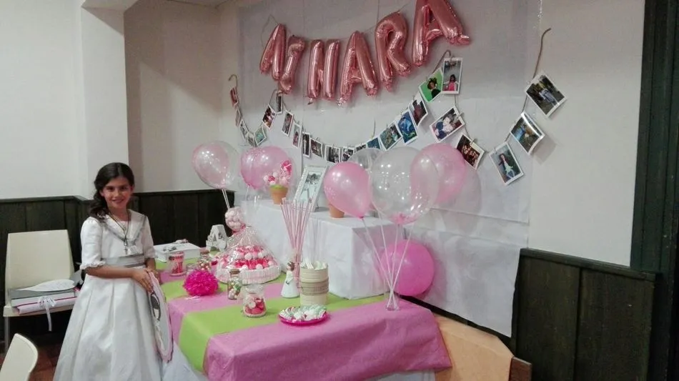 Foto 3 - Ainara recibe su Primera Comuni&oacute;n  