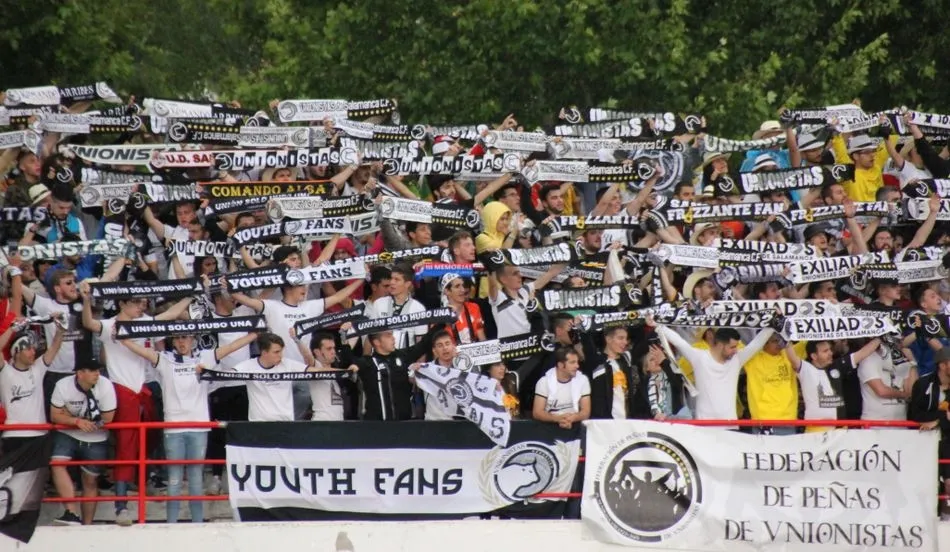 Foto 4 - El sue&ntilde;o de la Segunda B tendr&aacute; que esperar para Unionistas, que asiste al ascenso del Don Benito ...