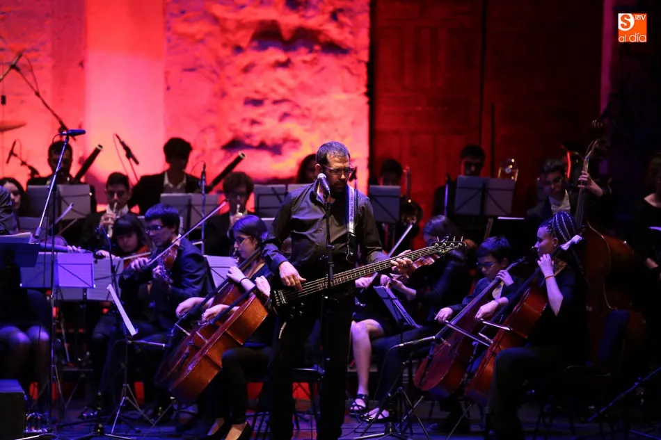 Foto 5 - Baden Bah pone el broche de oro al F&Aacute;CYL con su concierto&nbsp;sinf&oacute;nico  