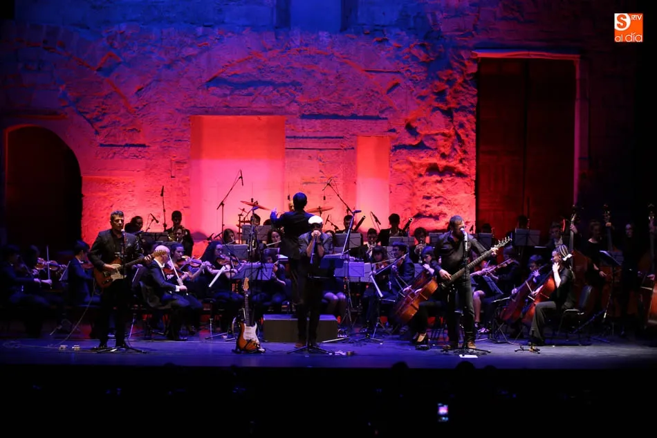 Foto 2 - Baden Bah pone el broche de oro al F&Aacute;CYL con su concierto&nbsp;sinf&oacute;nico  