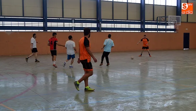 El II Campeonato de Fútbol Sala se celebraba en el pabellón del colegio Severiano Montero