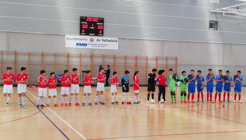 Prolegómenos del partido entre Zaratán Courviset y III Infantil