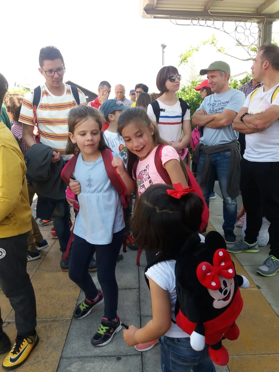 Foto 2 - La AMPA del Colegio San Francisco recorre las Arribes del Duero en tren y en barco  