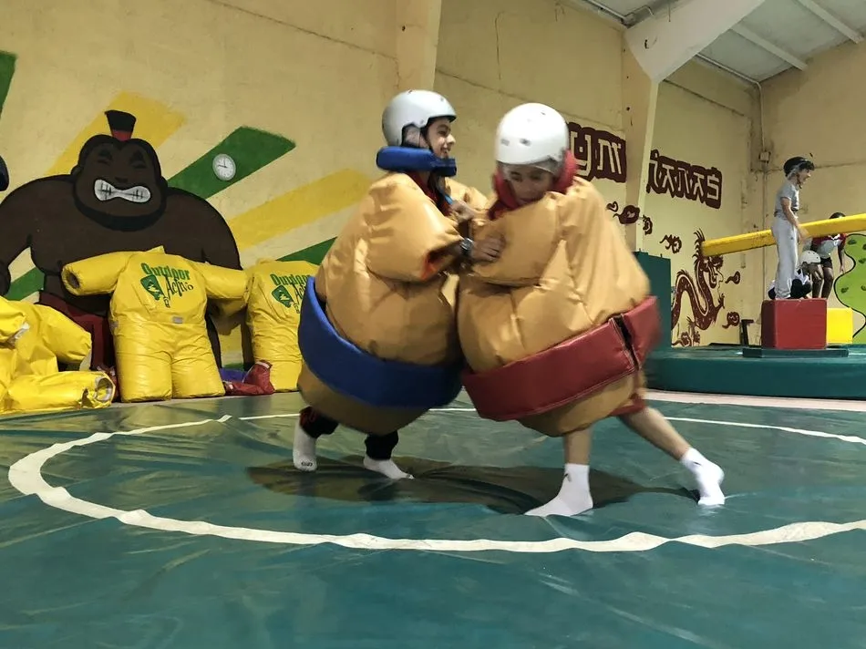 Foto 10 - Los alumnos del colegio Padres Trinitarios disfrutan de un d&iacute;a de multiaventura  