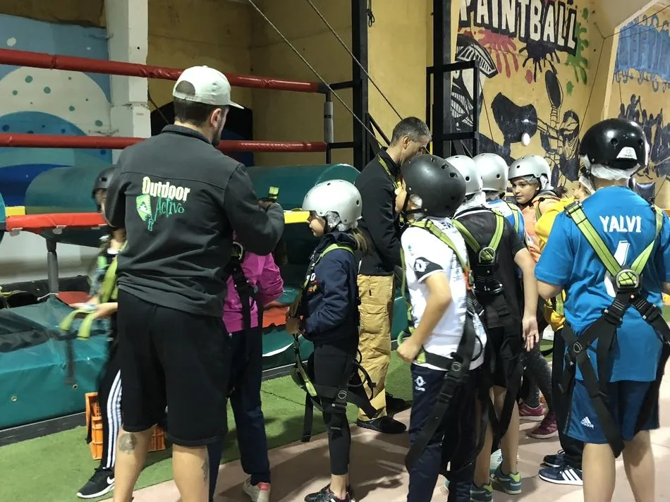 Foto 8 - Los alumnos del colegio Padres Trinitarios disfrutan de un d&iacute;a de multiaventura  