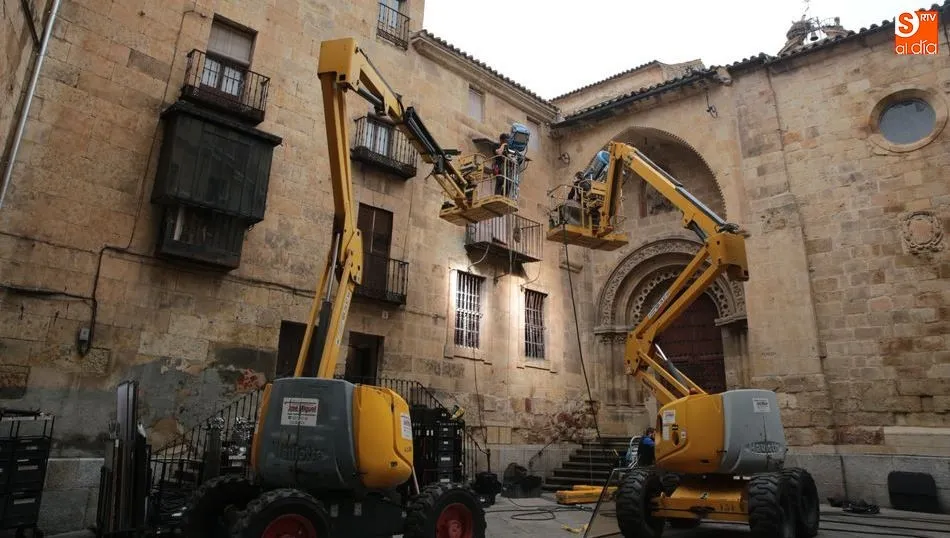 Trabajos de la productora junto a la iglesia de San Martín. Foto de Alberto Martín