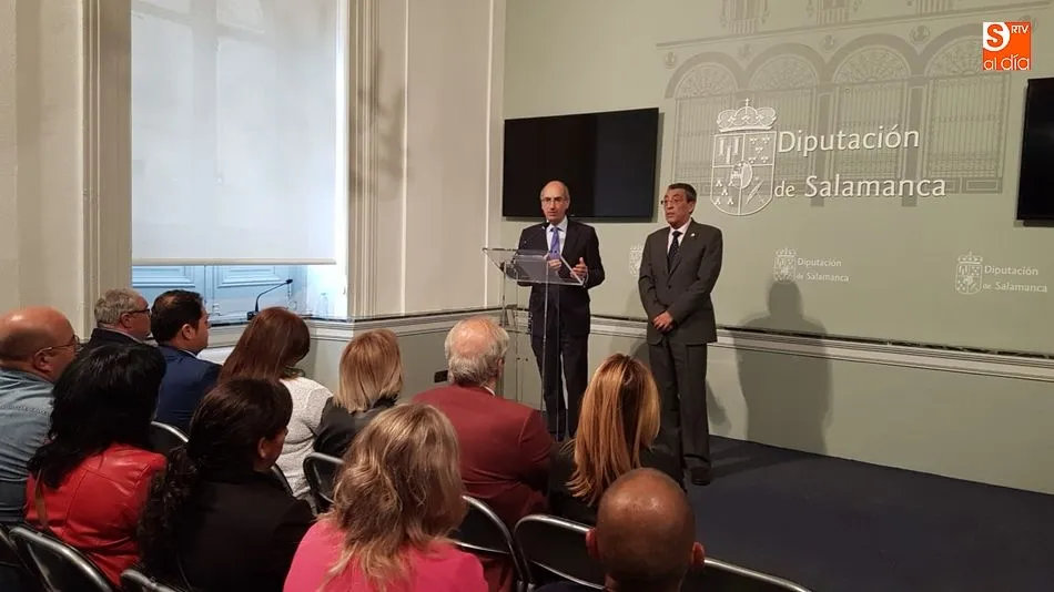 Foto 4 - Diputaci&oacute;n y Junta entregan diplomas a los 32 alumnos de cuatro Talleres de Formaci&oacute;n y Empleo  
