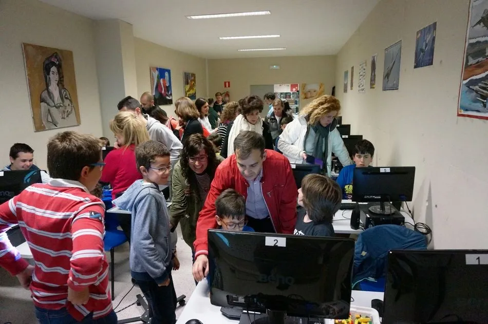 Foto 4 - Brillante exhibici&oacute;n de los alumnos de Rob&oacute;tica e Impresi&oacute;n 3D
