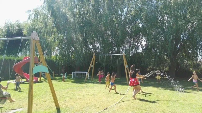 La piscina y el huerto, grandes atractivos del ‘Verano sin Cole’ que prepara Siega Verde Park  