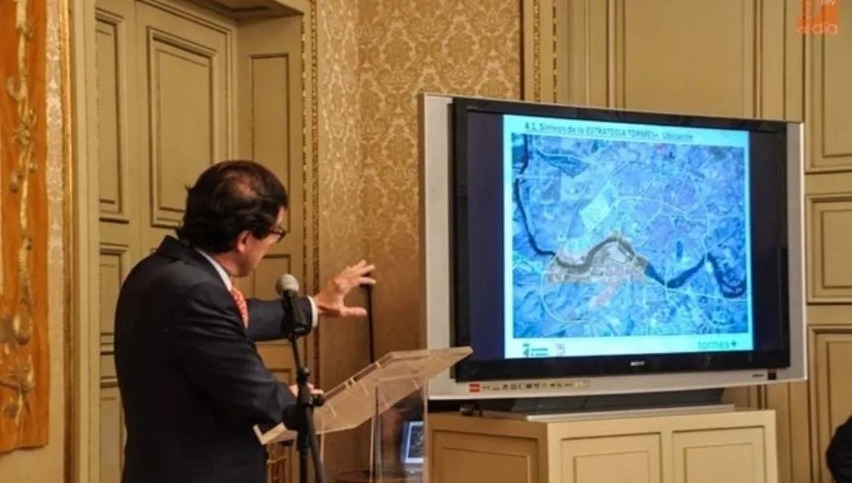 	El alcalde de Salamanca, Alfonso Fernández Mañueco, en la presentación del proyecto Más Tormes