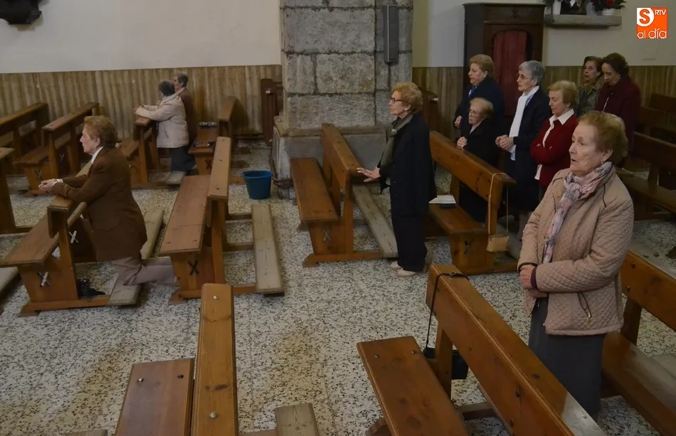 Foto 3 - La Iglesia de San Andr&eacute;s acoge una oraci&oacute;n &lsquo;con y por el Enfermo&rsquo;  