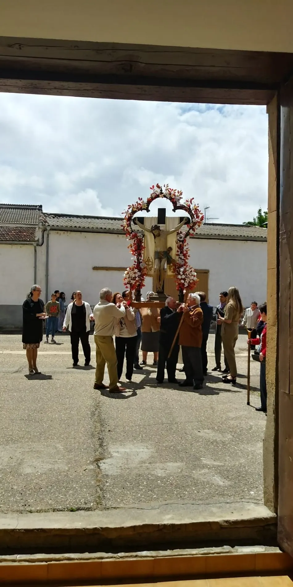 Foto 10 - Villoruela honra al Cristo de la Esperanza