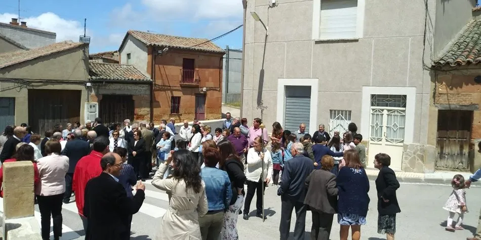 Foto 5 - Villoruela honra al Cristo de la Esperanza