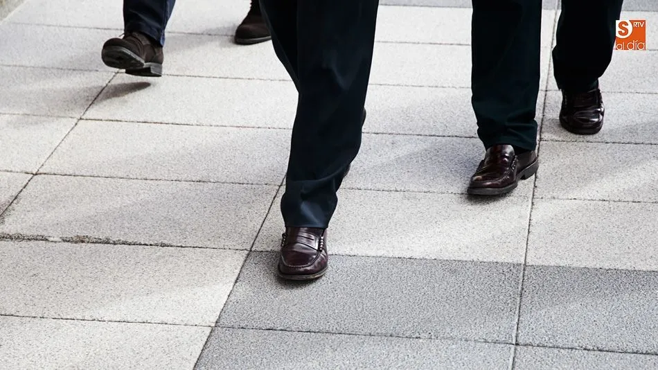 Las nuevas aceras tendrán que desmontarse en algunos tramos