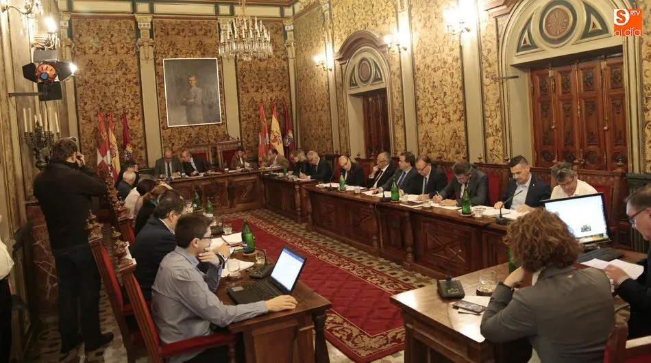 El pleno aprueba el Plan de Carreteras 2018 que contempla una inversión de 8 millones de euros  