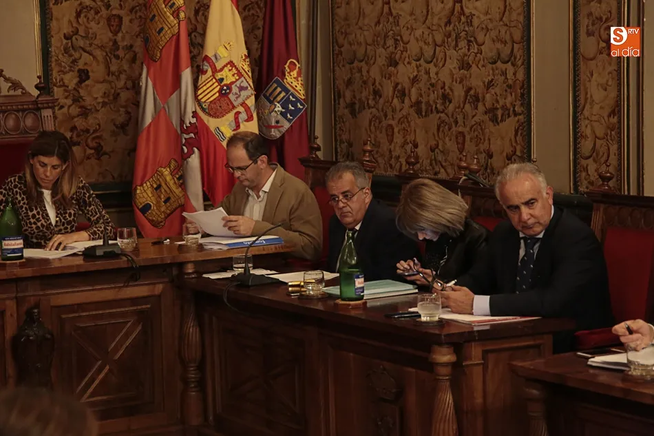 Foto 6 - El pleno aprueba el Plan de Carreteras 2018 que contempla una inversi&oacute;n de 8 millones de euros  