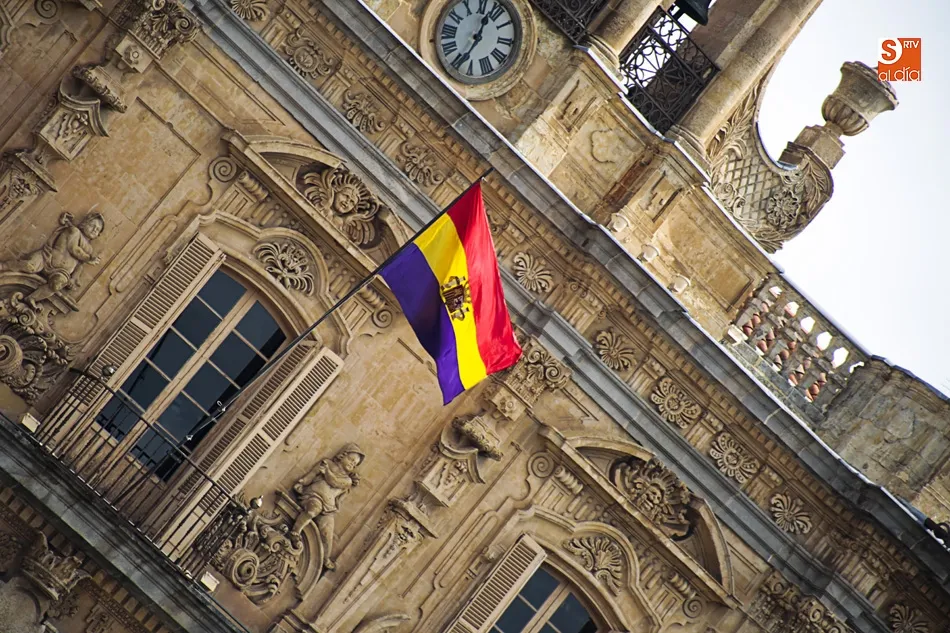 Foto 6 - Cortes del tr&aacute;nsito peatonal en la Plaza Mayor por el rodaje de Amen&aacute;bar