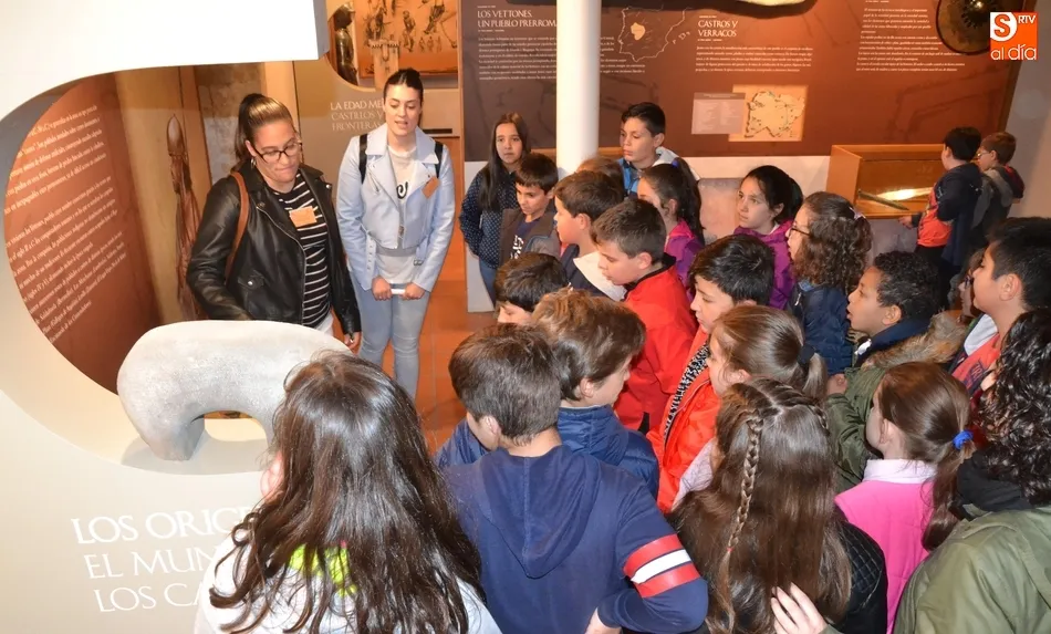 Foto 6 - Alumnos de San Francisco disfrutan de las visitas guiadas de &lsquo;Mir&oacute;briga Kids&rsquo;  