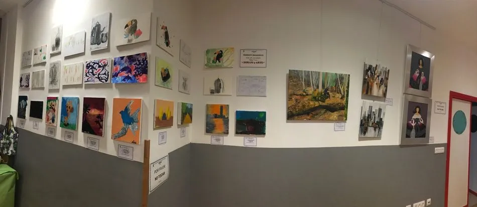Foto 7 - Los alumnos de los talleres y cursos municipales exponen sus trabajos