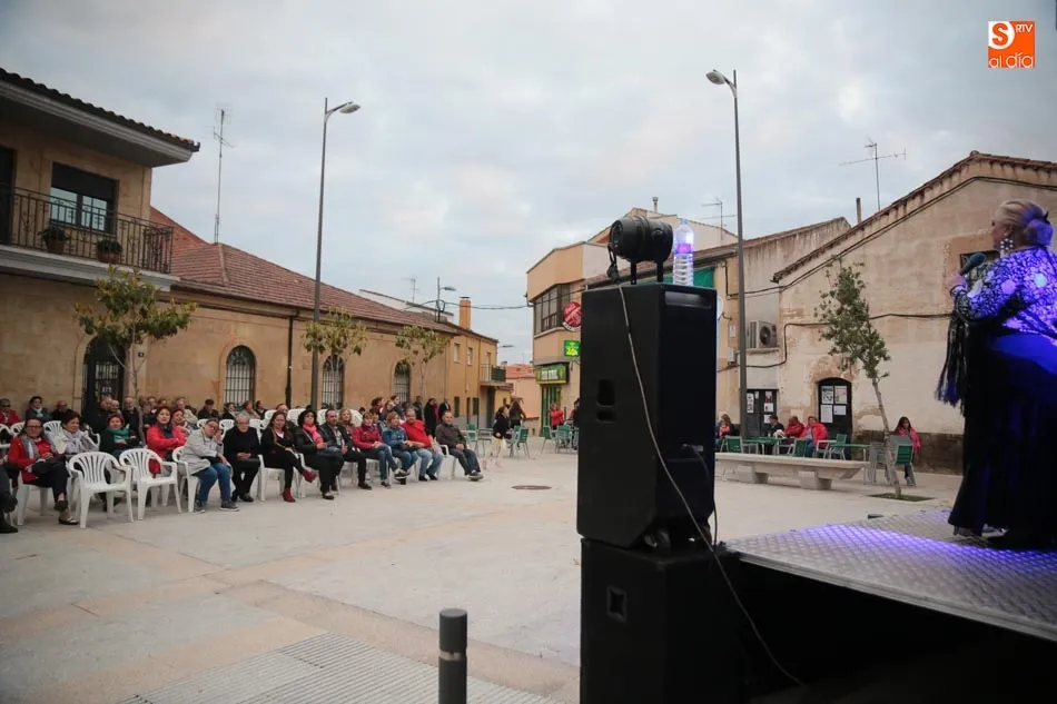 Foto 6 - Un espect&aacute;culo de copla y canci&oacute;n espa&ntilde;ola pone el broche al d&iacute;a dedicado a los mayores  