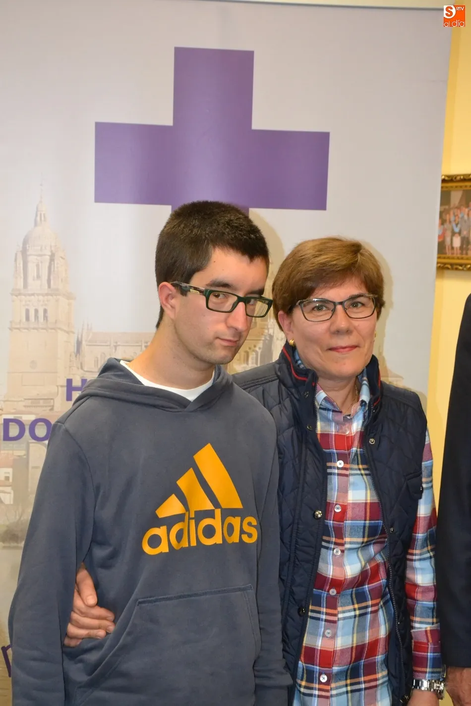 Foto 3 - Un total de 55 mirobrigenses reciben una medalla por su n&uacute;mero de donaciones de sangre  