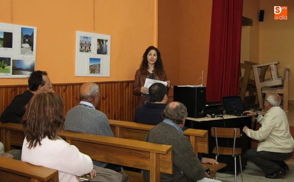 Foto 6 - La historia de la Raya protagoniza una charla divulgativa en Aldea del Obispo  