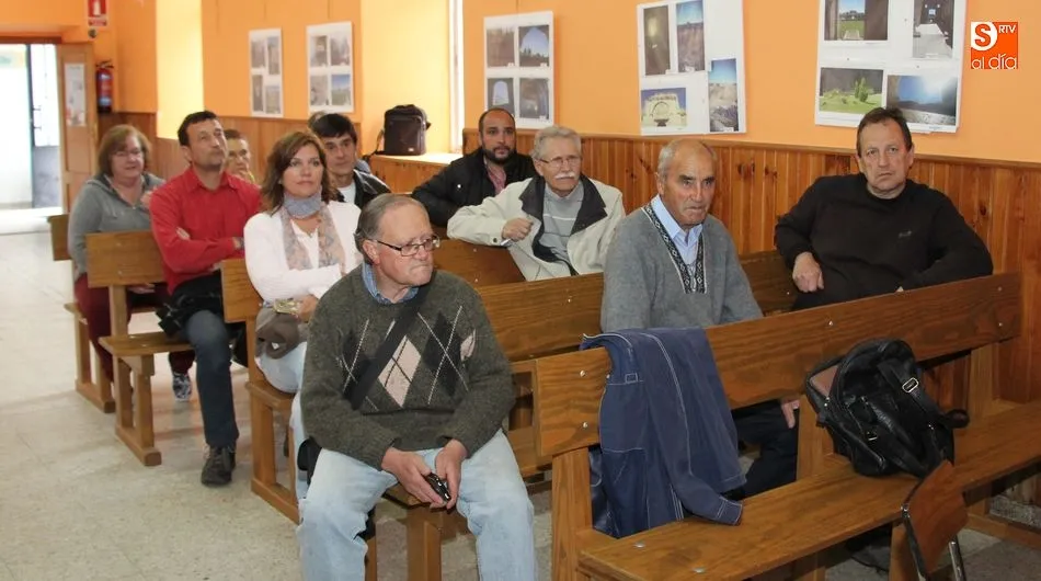Foto 5 - La historia de la Raya protagoniza una charla divulgativa en Aldea del Obispo  