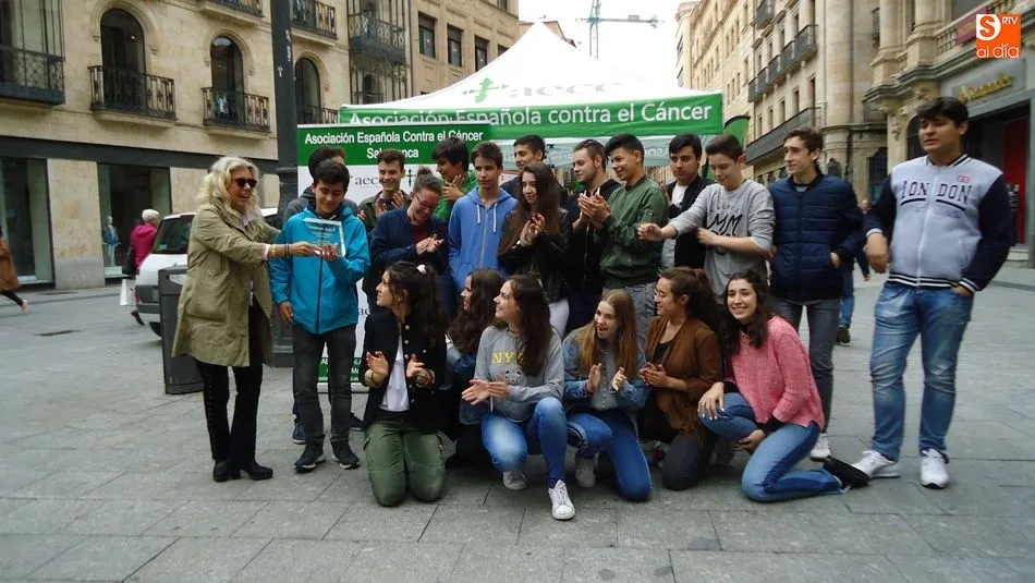 Foto 3 - La AECC Salamanca entrega los premios del I Certamen de Cortometrajes &lsquo;Vivir sin humo&rsquo;  