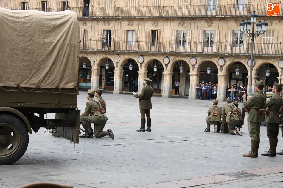 Foto 8 - Los soldados franquistas toman la Plaza Mayor