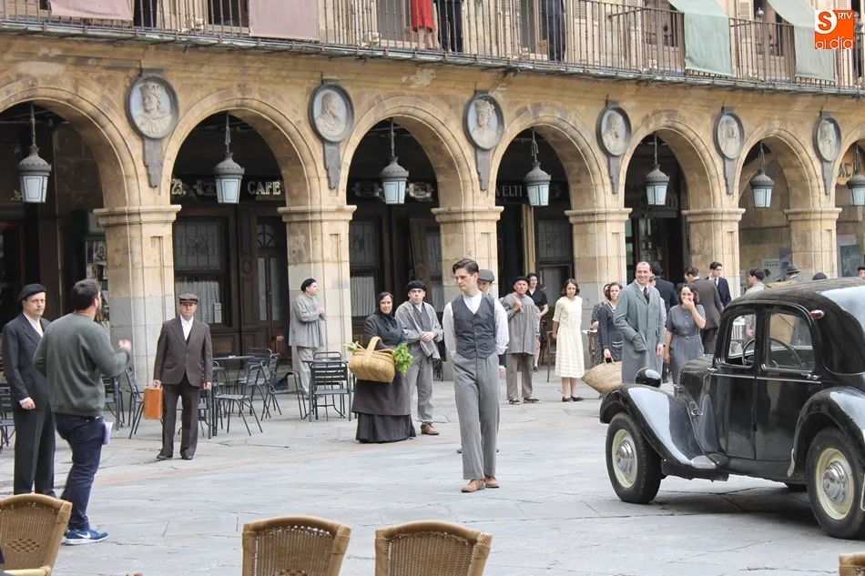 Foto 7 - Los soldados franquistas toman la Plaza Mayor