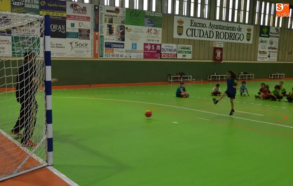 Foto 7 - Los prebenjamines del III Columnas cierran el curso deportivo  