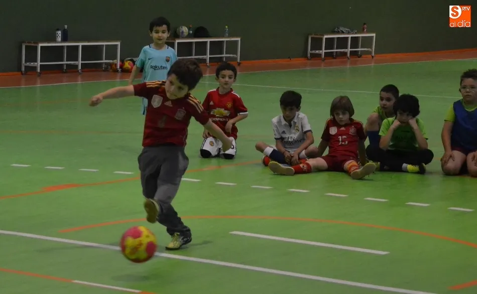 Foto 4 - Los prebenjamines del III Columnas cierran el curso deportivo  
