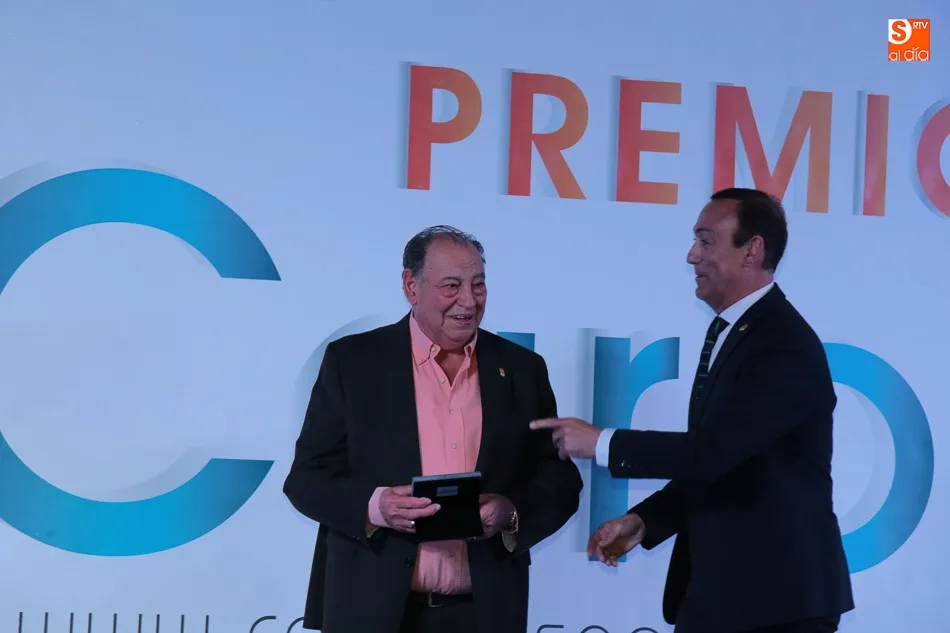 Foto 11 - &ldquo;Es un orgullo poder decir que Carbajosa se est&aacute; convirtiendo en tierra de emprendedores&rdquo;  