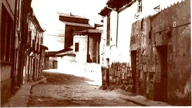 La calle Bodegones y su origen en el siglo XV