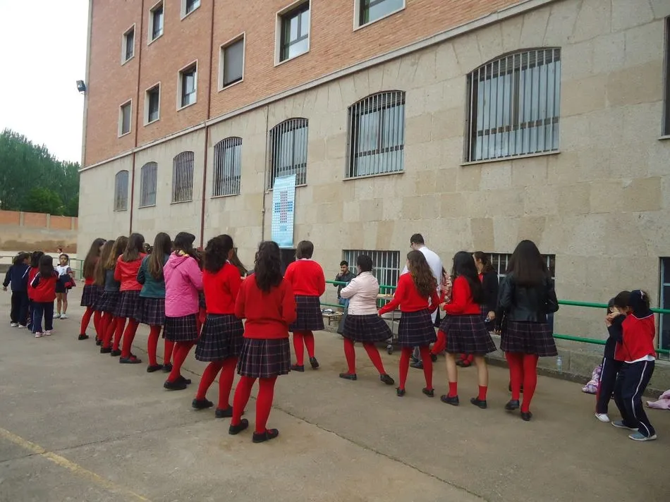 Foto 11 - Recreo solidario en el colegio Padres Trinitarios