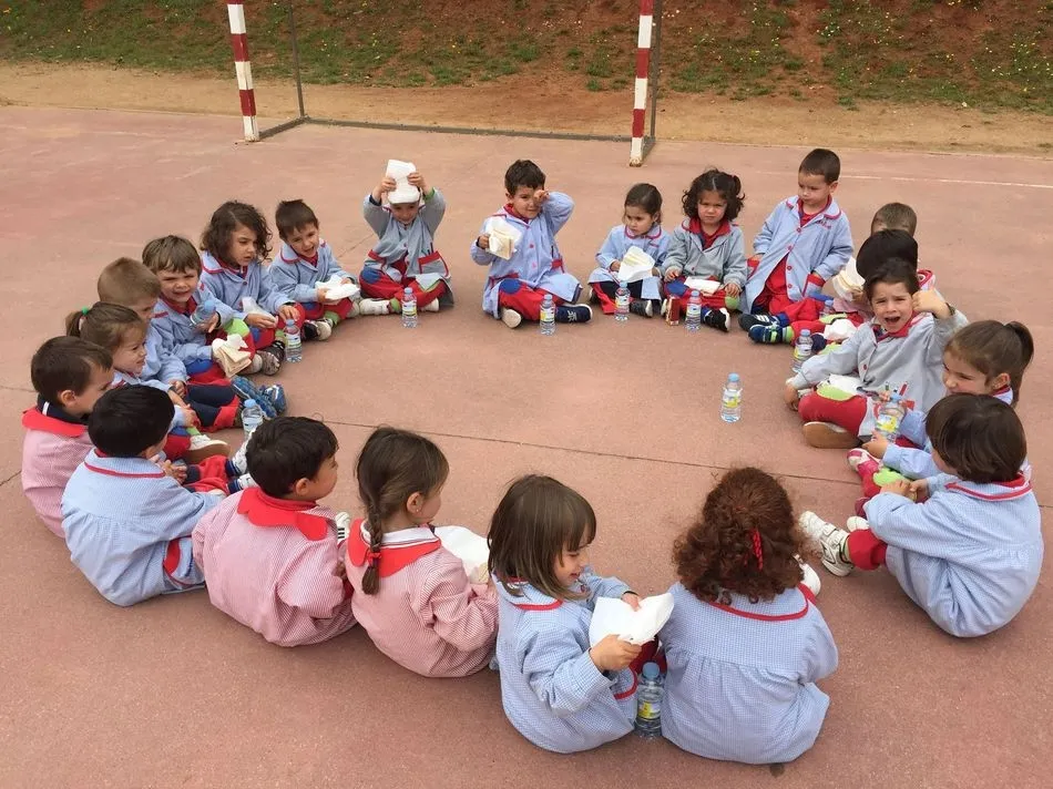 Foto 9 - Recreo solidario en el colegio Padres Trinitarios
