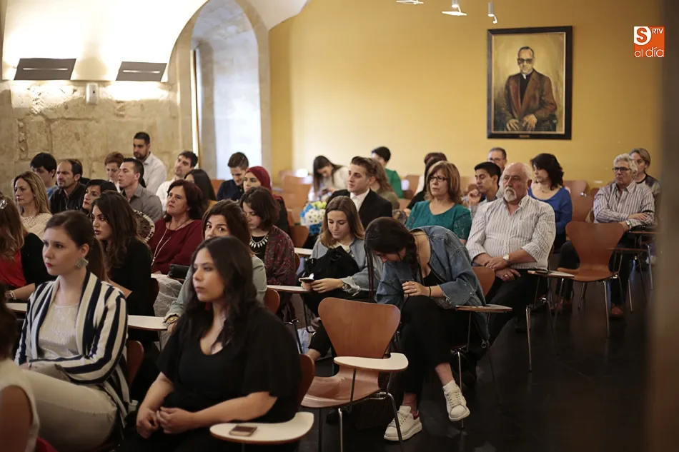Foto 4 - La graduaci&oacute;n cierra el curso de los M&aacute;steres de Logopedia de la Universidad Pontificia de...