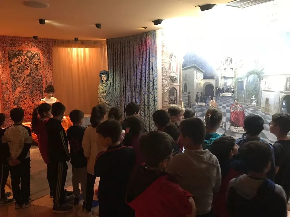 Foto 4 - Los alumnos del colegio Padres Trinitarios realizan una excursi&oacute;n a Olmedo